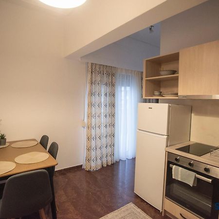 Explore Greece From Lovely City Centre Apartment Халкида Экстерьер фото
